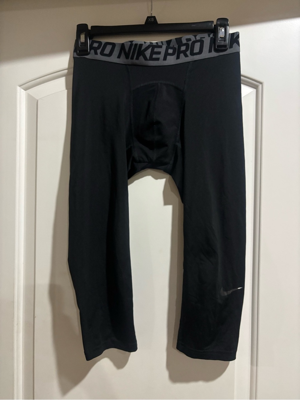 Nike Black Pro Compression Leggings with Gray Waistband